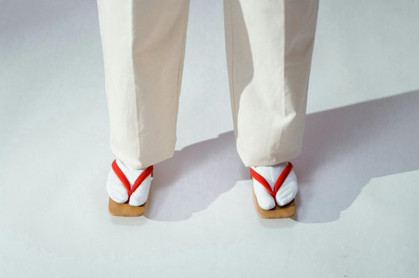 Le pantalon japonais : alliez style et confort au quotidien.